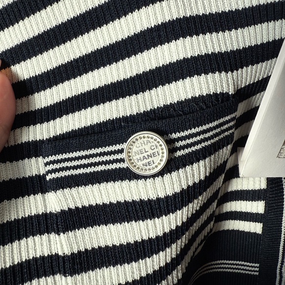 Chanel23C striped cardigan, Fr38, black white - Picture 3 of 10